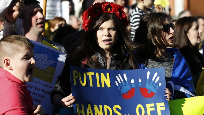 ຊາວ Crimea ເກືອບທັງໝົດ ຕົກລົງໂອນເຂົ້າລັດເຊຍ